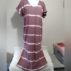 First love Woman's medium stripped maxi dress